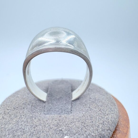 VTG Solid Sterling Silver 925 Modernist Tapered Band Dome Ring Size 8.75 - Picture 4 of 8
